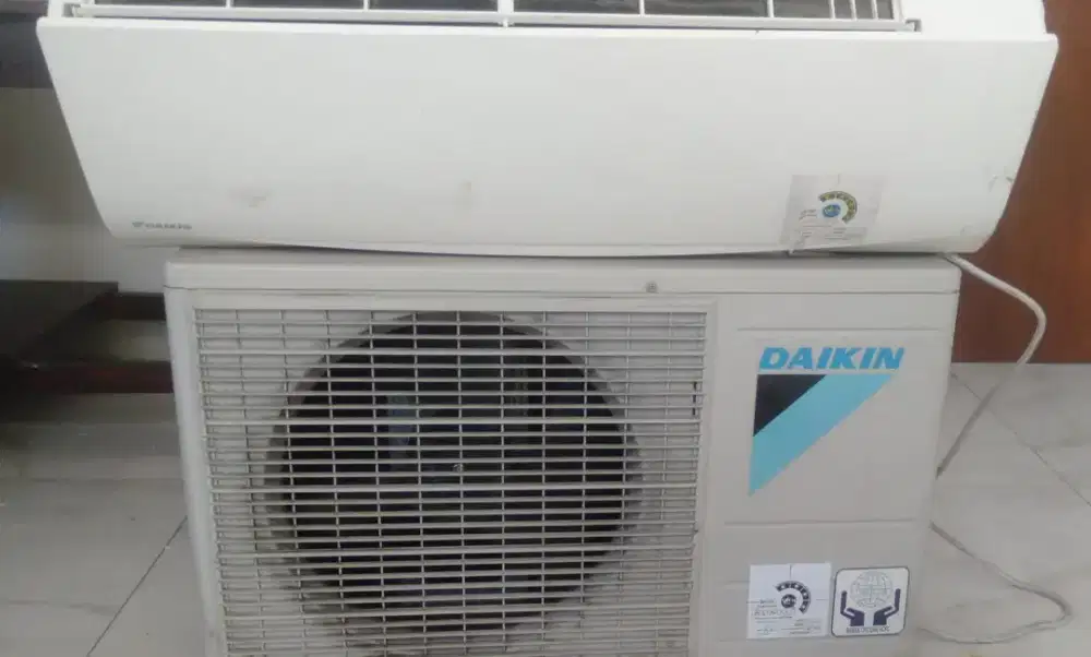 DIJUAL AC 1 PK KONDISI MULUS