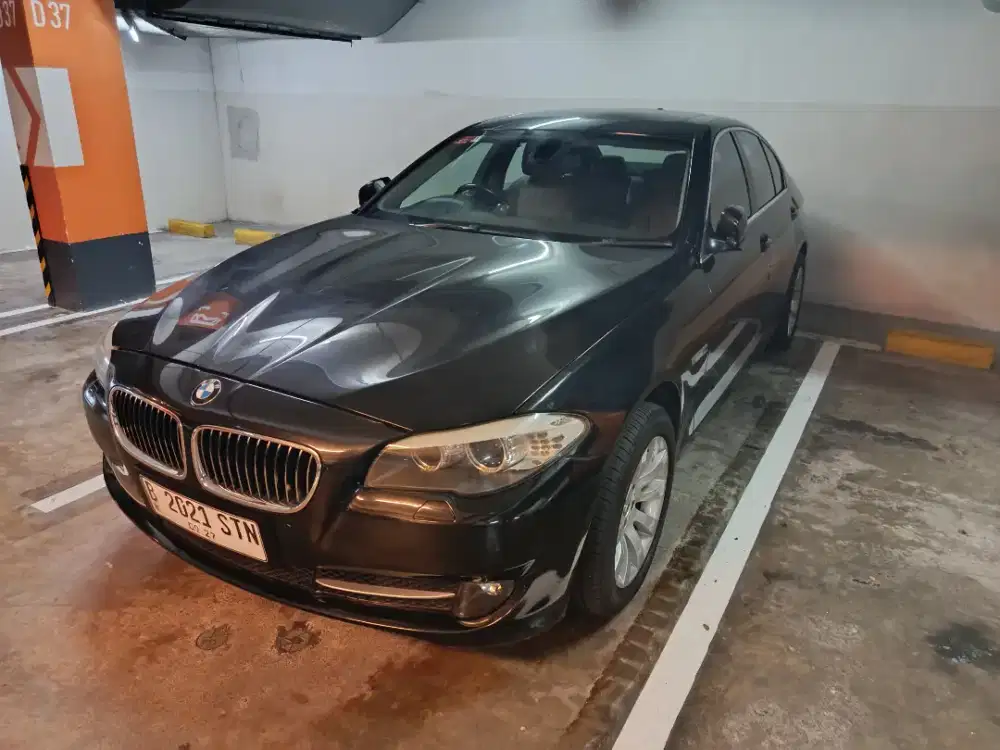 Bmw f10 523i 2011 sunroof low odo 68rb