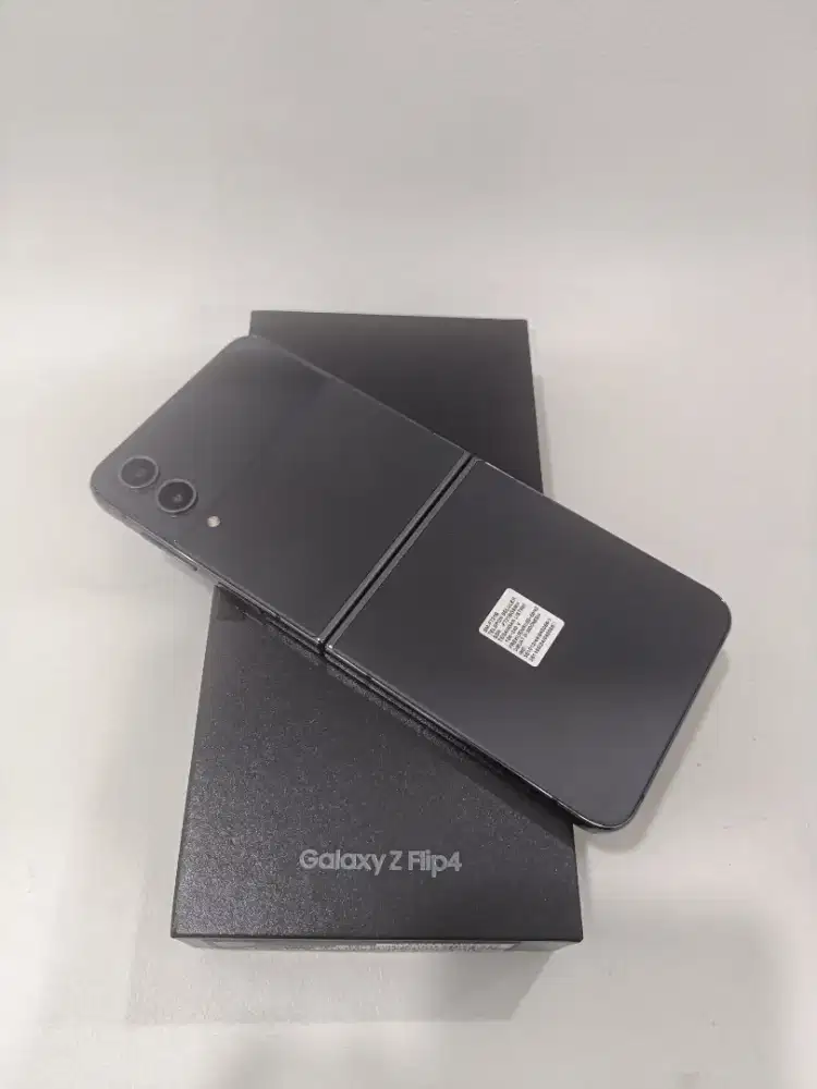 Samsung Flip 4 8/256 mulus super
