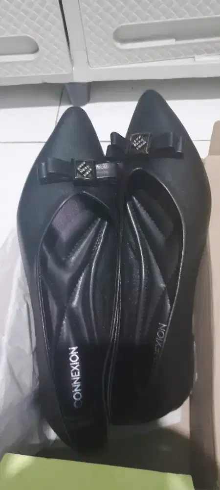 Flat shoes wanita connexion size 41 cantik