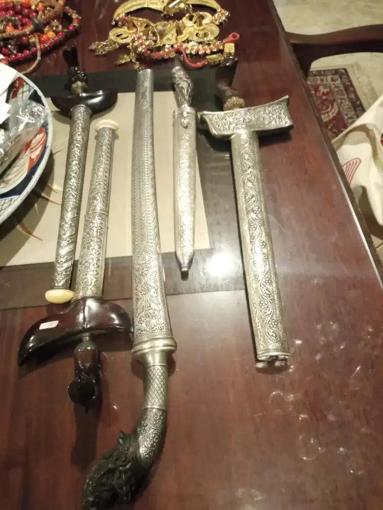 Keris dan pedang clasic