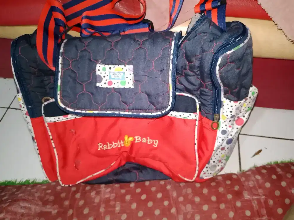 Jual BTH Jual Murah Tas Bayi utk bepergian Kondisi 99%Msh Bgs Gak Rsk