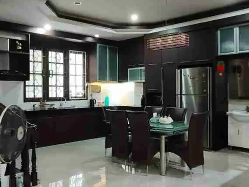 Villa jl. sutrisno 3 M lebar 7 meter