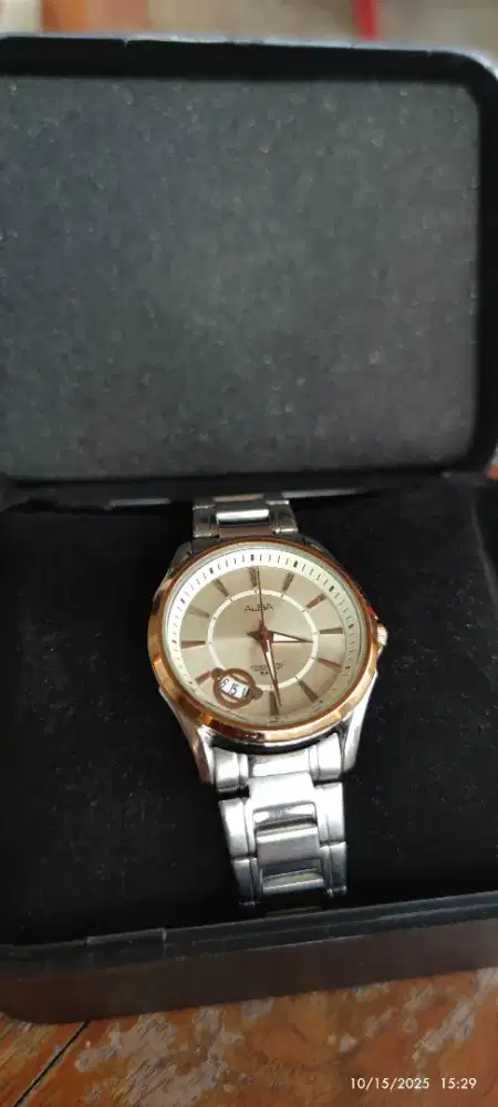 Jam Tangan Alba - Stylish dan Elegant