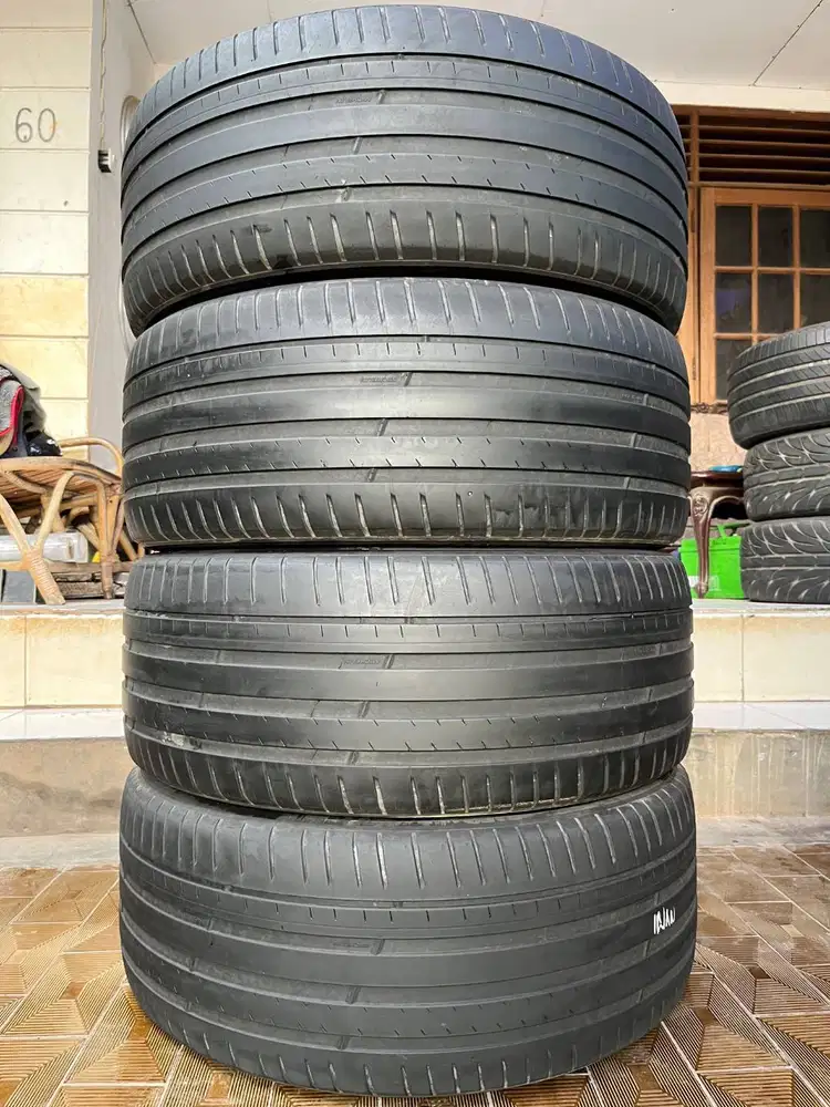 Ban Michelin Pilot Sport EV 255 45 r20 4Pcs