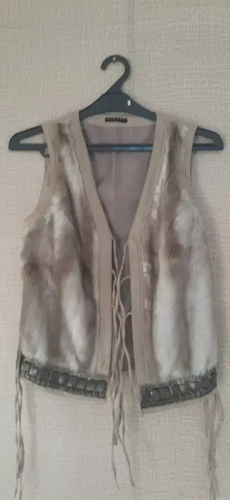 Rompi Koboy bulu sisley