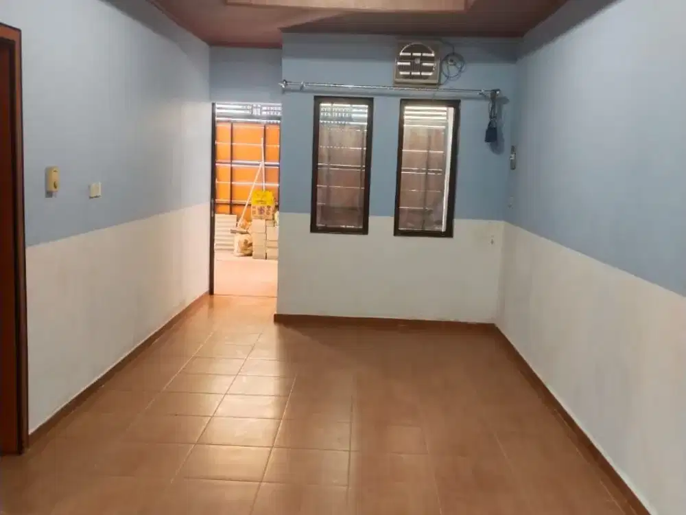 DI JUAL RUMAH VILLA TAMAN BANDARA