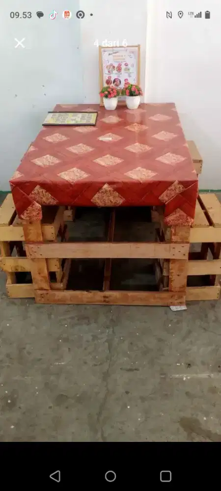 Meja kursi kedai kopi