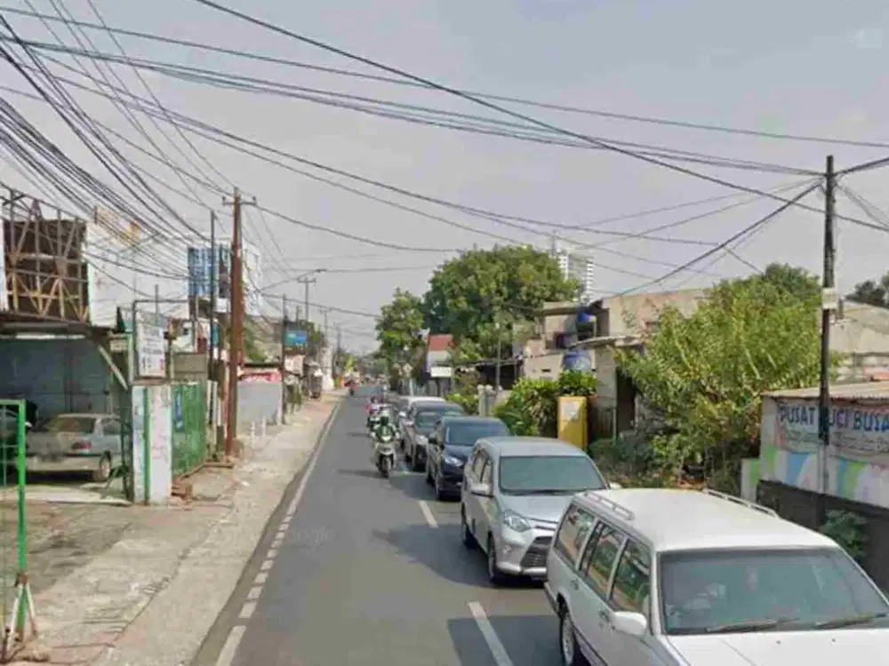 Dijual Cepat Bangunan di Pinggir Jalan raya dekat dgn Tol TB Simatupang Jakarta selatan