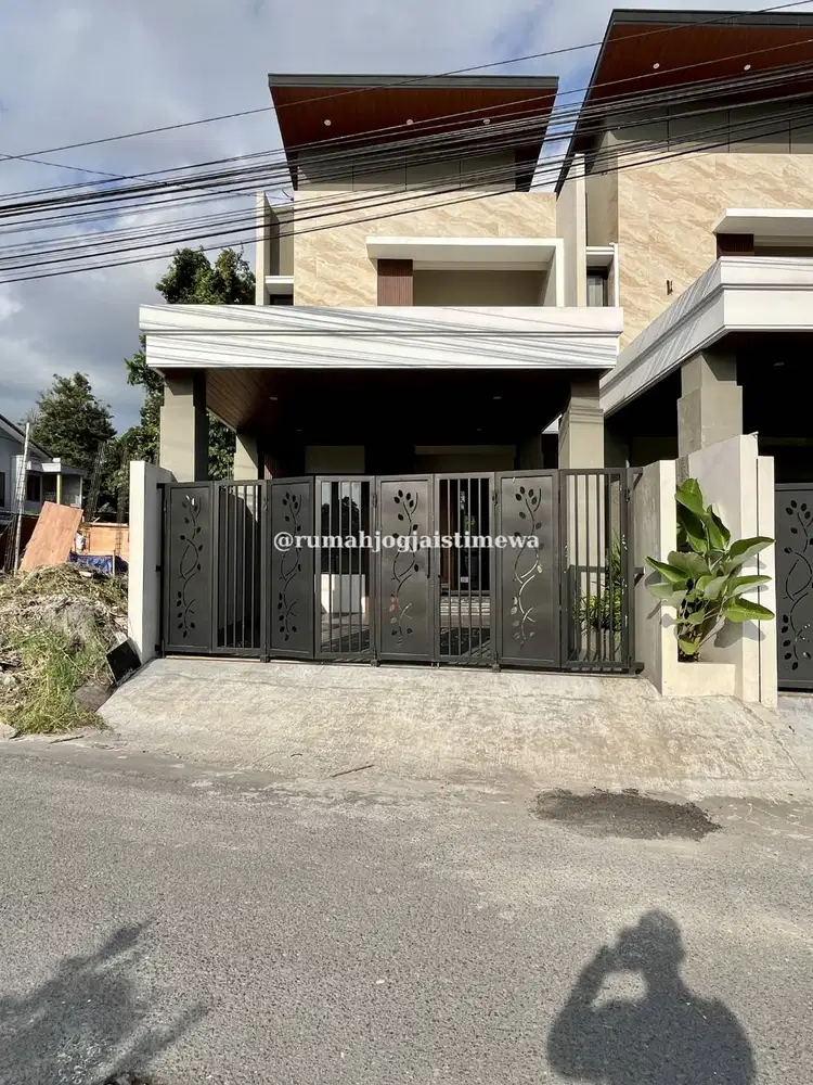 Rumah Mewah Baru Dekat Kampus UII JL Kaliurang Km 13