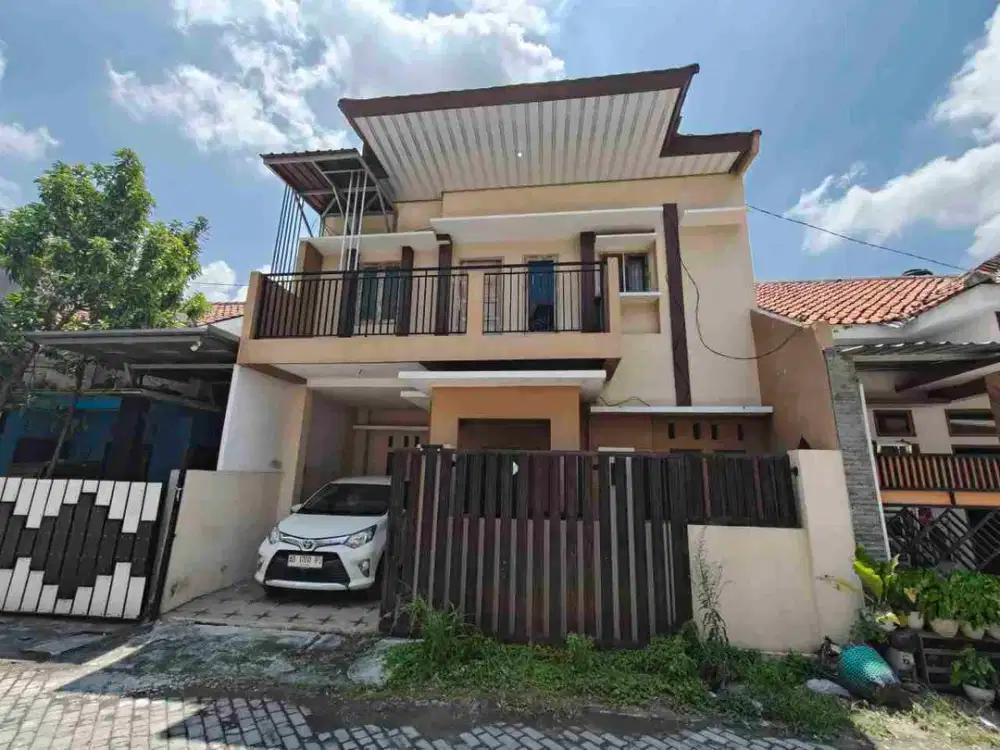 Rumah Bagus Cluster 2Lt Strategis di Surakarta