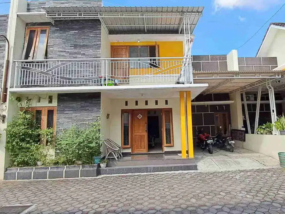 Rumah Cantik Modern Minimalis 2 lt di Cluster Ngemplak dekat Superindo Kartasura