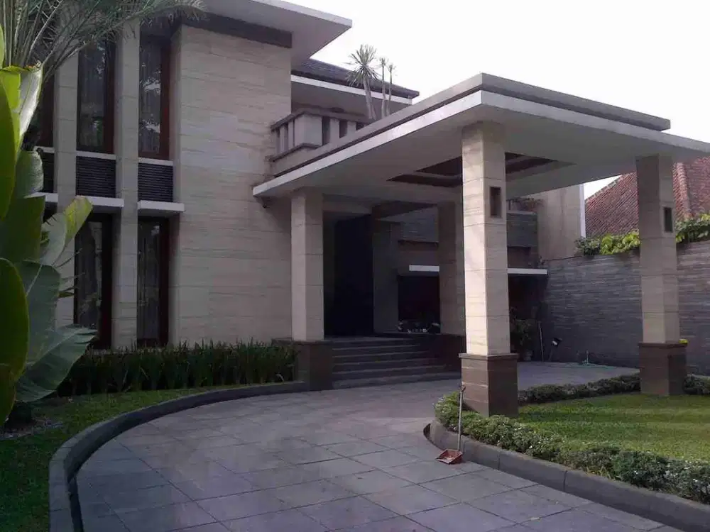 Dijual Rumah Mewah sayap Cipaganti