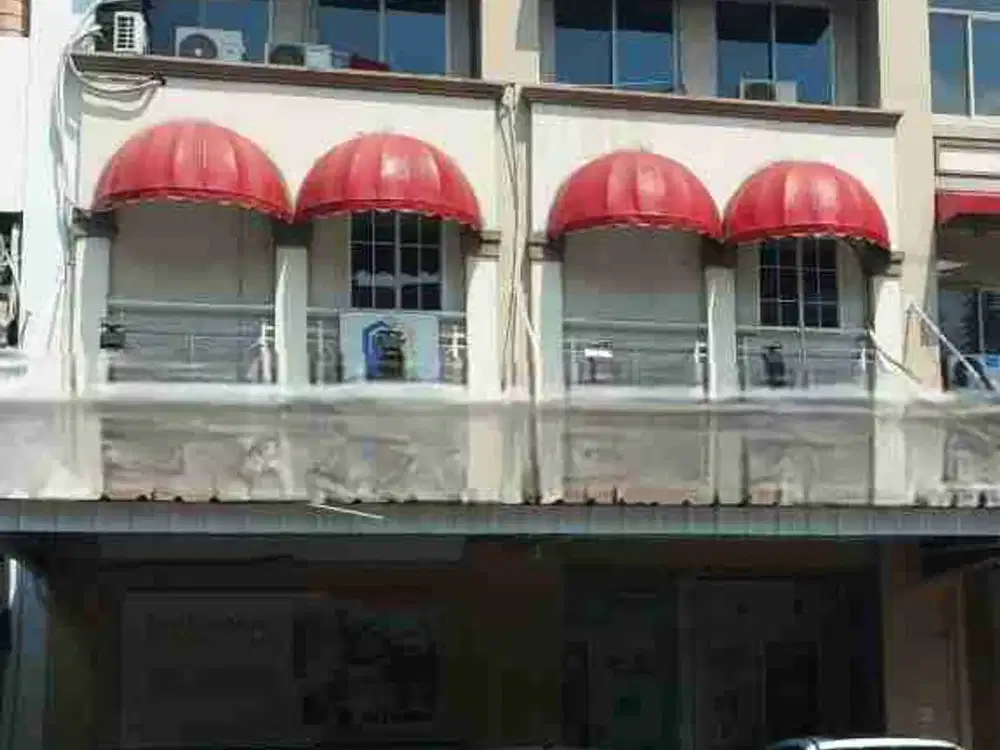 Ruko gandeng 2 luas 300m siap pakai di Galaxy Bekasi Selatan Bekasi