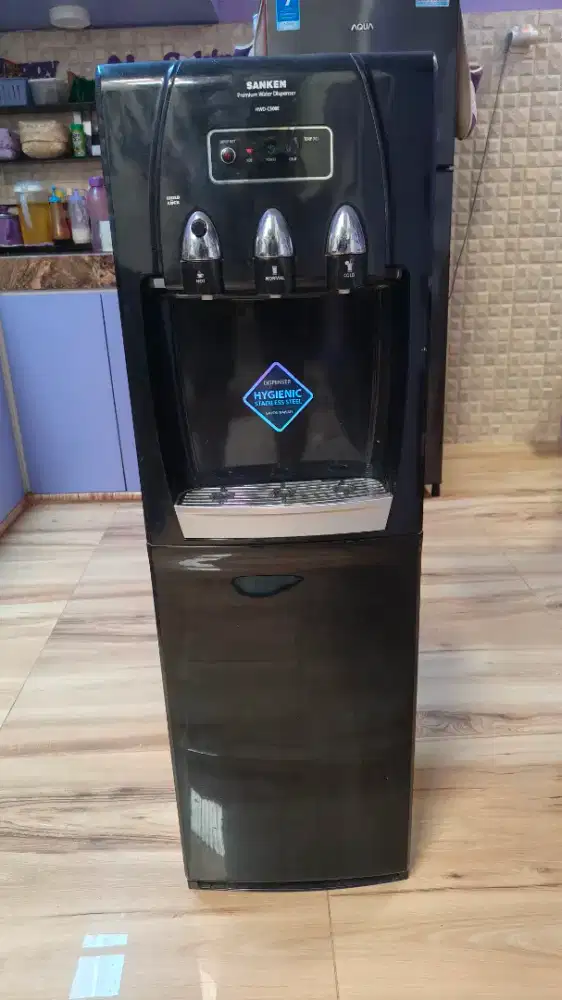 BU Dispenser Sanken Galon Bawah