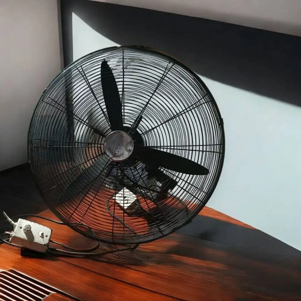 Kipas Angin Dinding Industri 26 Inch - Hemat Listrik