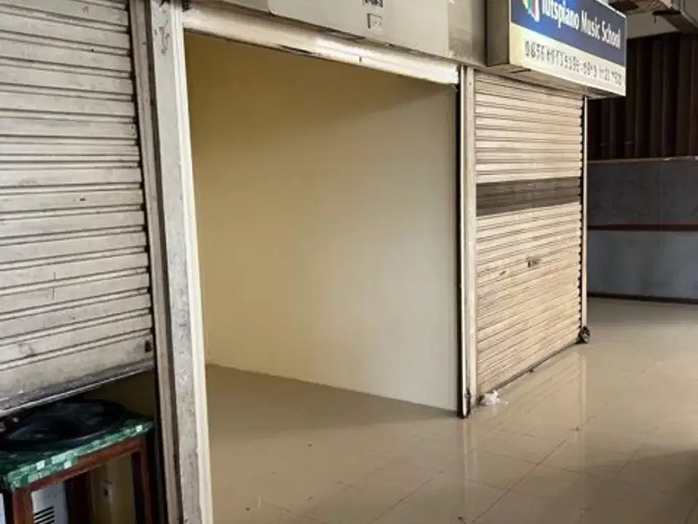 Disewakan Kios Tempat Usaha Apartemen Gading Nias di Grand Emerald