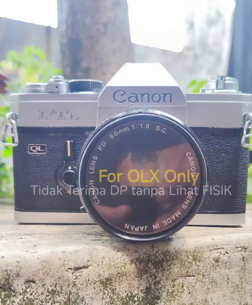 Kamera Analog Canon FTb QL Lensa 50 mm f1.8