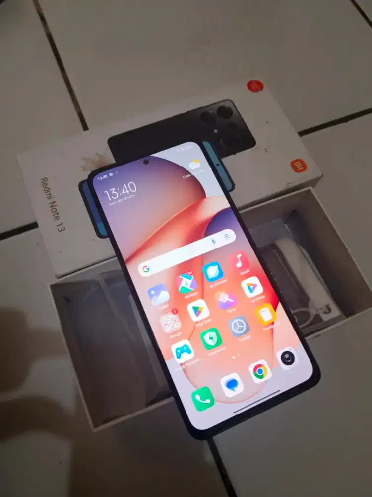 Jual cepat Lagi BUXiaomi Redmi Note 13 8/256 GB Like New