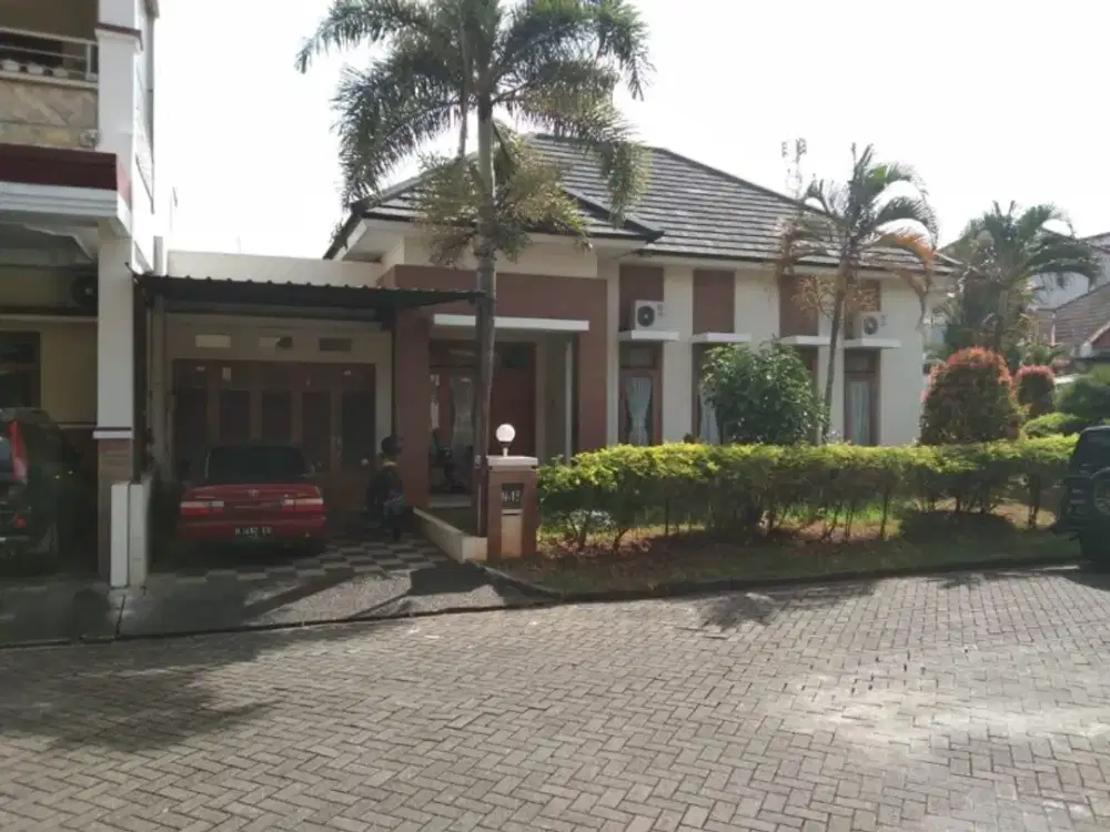 rumah kawasan eklusip graha estetika, dekat undip