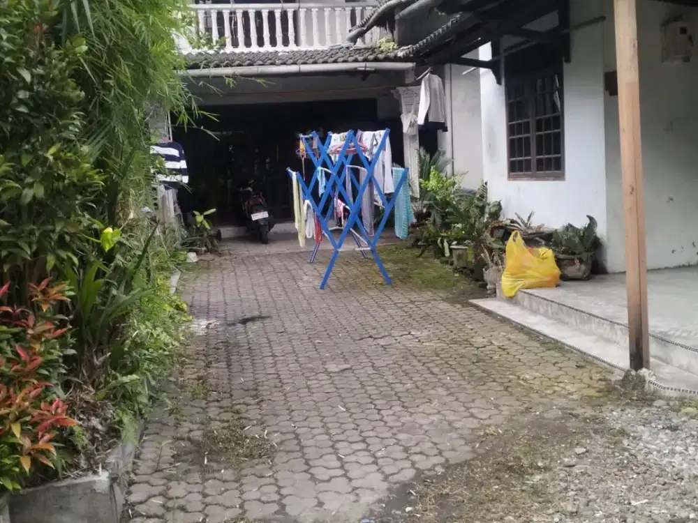 rumah perkarangan luas komp.kehutanan