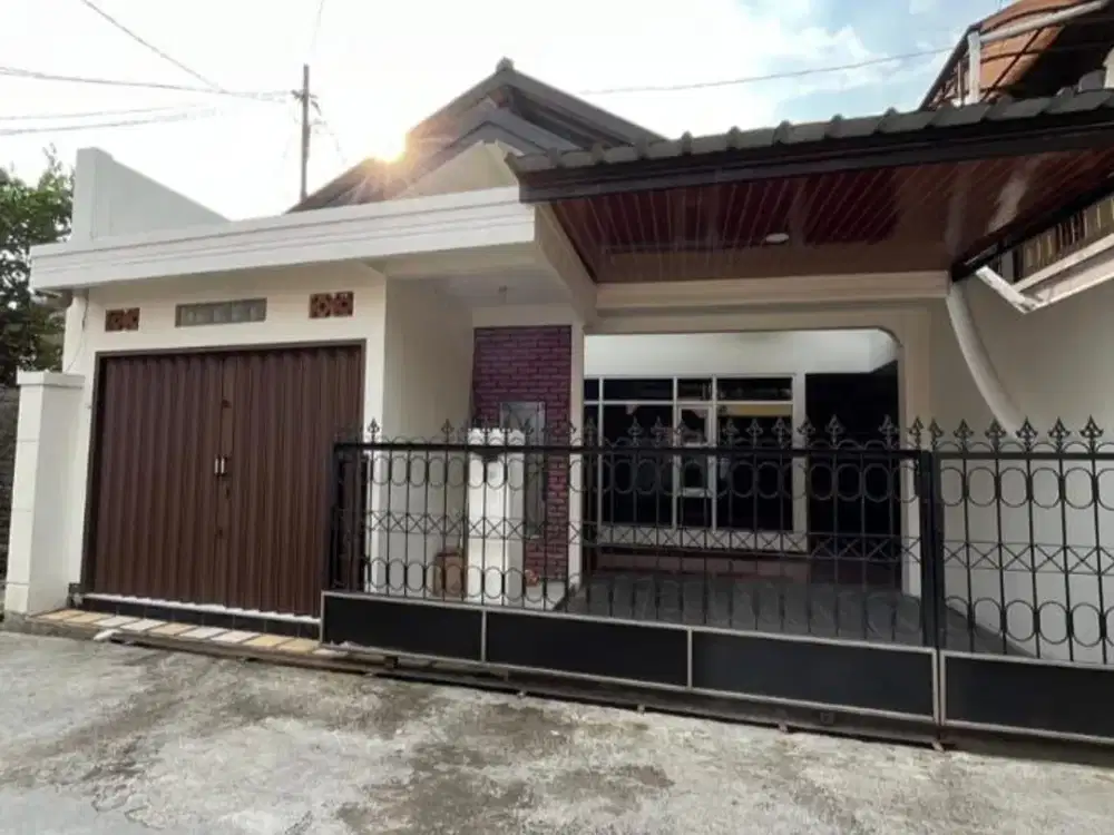 Rumah Siap Huni Di Padasuka Bandung Area luas Dekat terminal Cicaheum