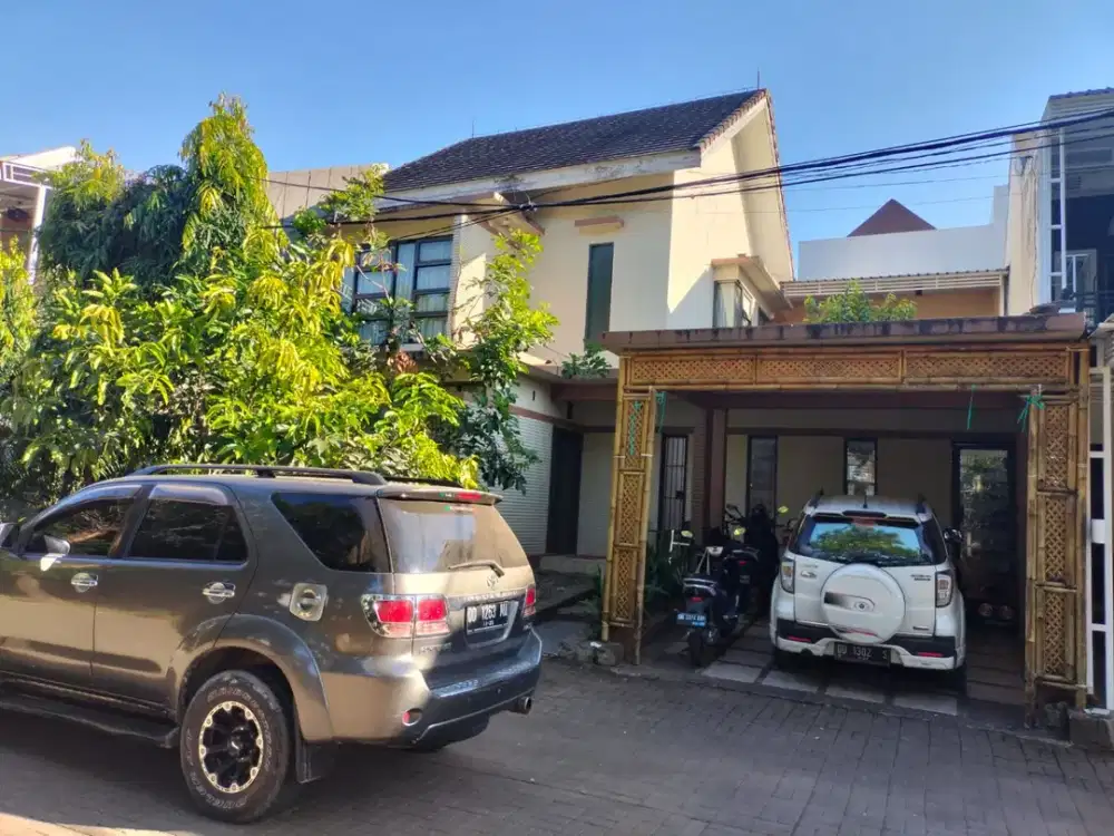 Dijual Rumah 2 Lantai Luas & Asri di Bukit Baruga – 225 m², Full Renovasi + Taman Kolam Ikan, Lokasi Premium Andalas Tahap 1