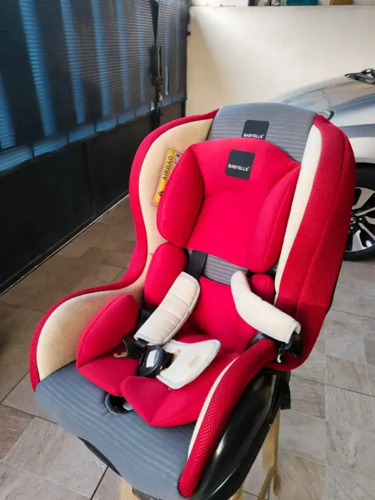 Car seat baby. Kursi bayi untuk di mobil