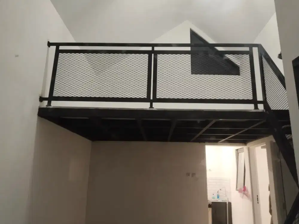 mezzanine desain kamar anak yang membuat rumah tampak megah dan rapi