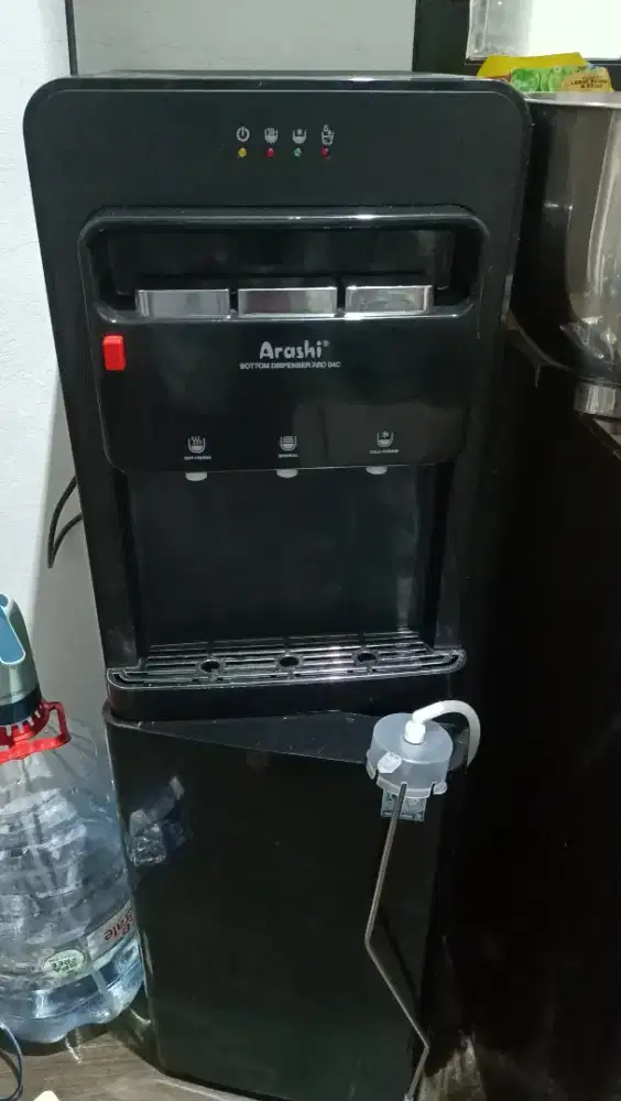 Dispenser Arashi bekas