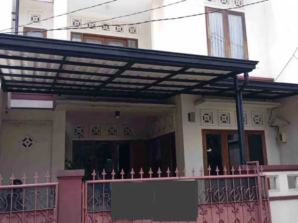 Disewakan  Rumah 2 lantai BSD