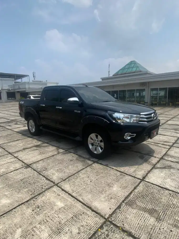 (TDP 58 JUTA) TOYOTA HILUX DOUBLE CABIN V AT 4X4 2019 AN PRIBADI