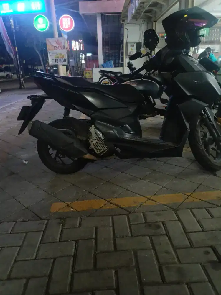 Cari kerjaan apa aja yg penting bukan seles