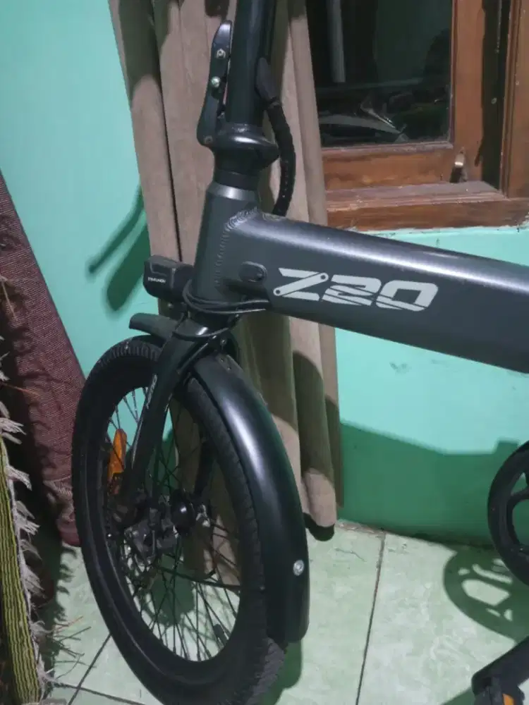 Sepeda Himo Z20 warna Grey Boss