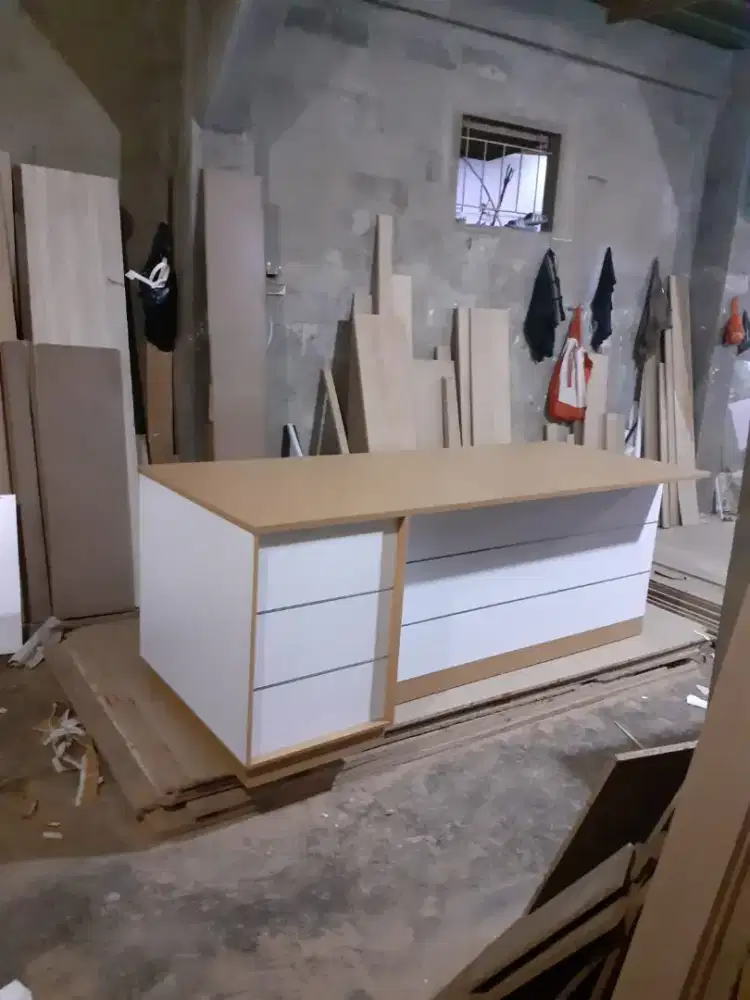 MEJA DIREKTUR MEJA DIREKSI MEJA KANTOR BENTUK L