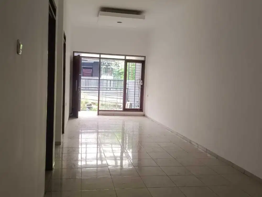 Dijual Rumah di Taman Holis Indah, Bandung