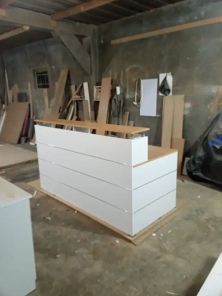 Meja kasir bentuk L meja toko meja klinik meja resepsionis