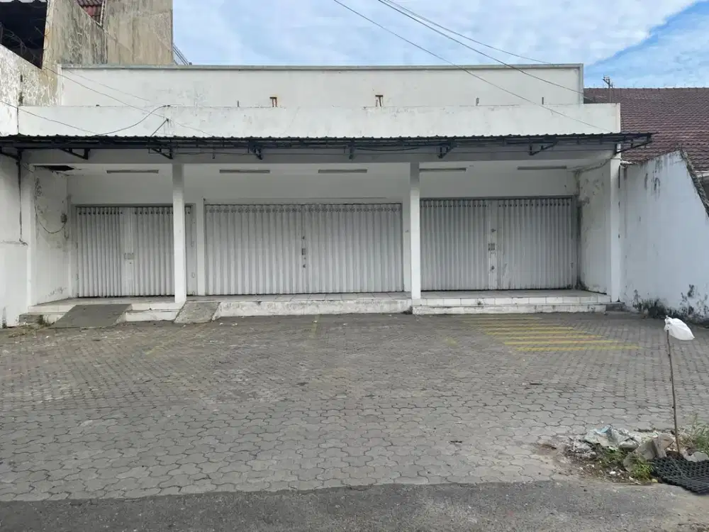 Tempat Usaha Komersial