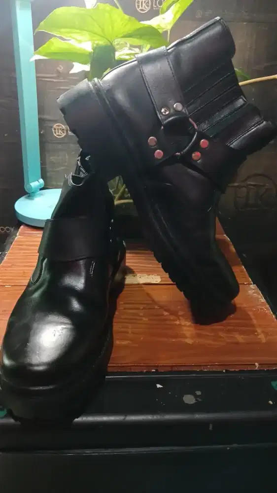 SEPATU BOOTS KULIT ASLI uk 42
