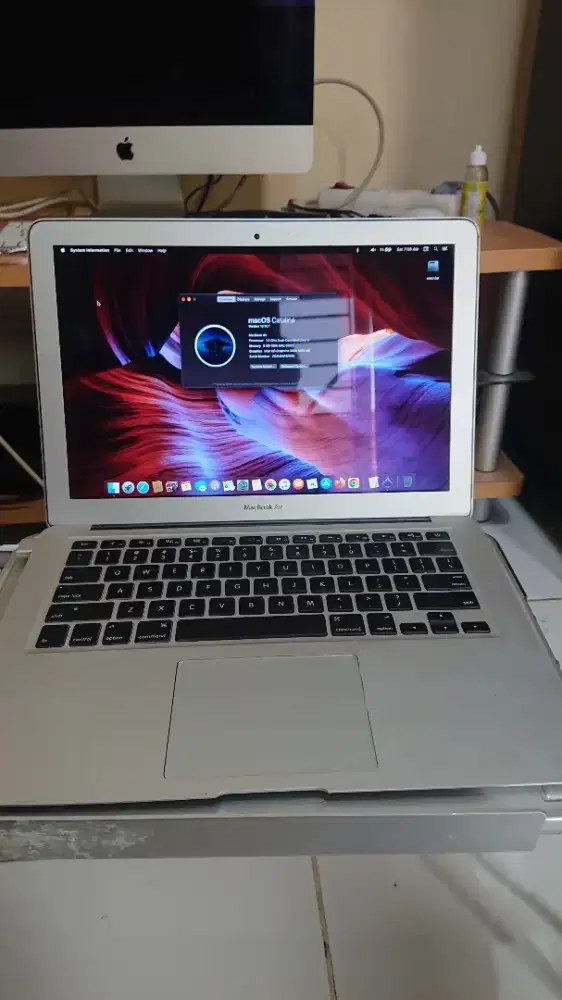 Macbook air 8/256 A1466 emc 3178