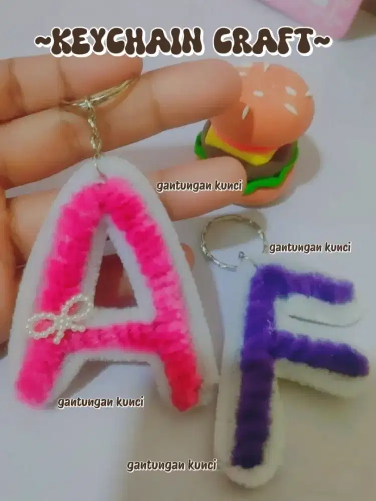 Gantungan kunci craft