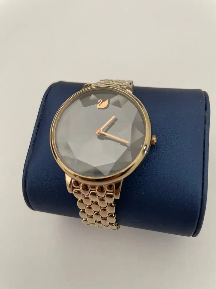 Jam Tangan Wanita SWAROVSKI Crystal Lake (Original)