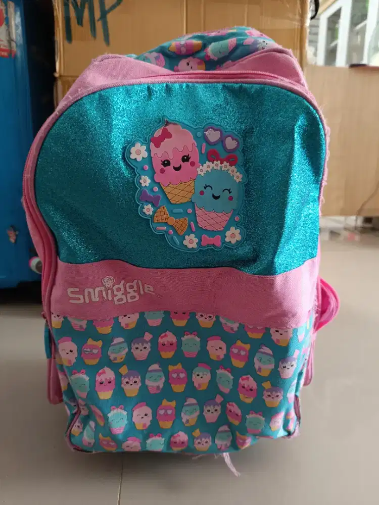 SCENTED (ADA WANGI NYA) SMIGGLES ORIGINAL TROLLEY SCHOLL BAG