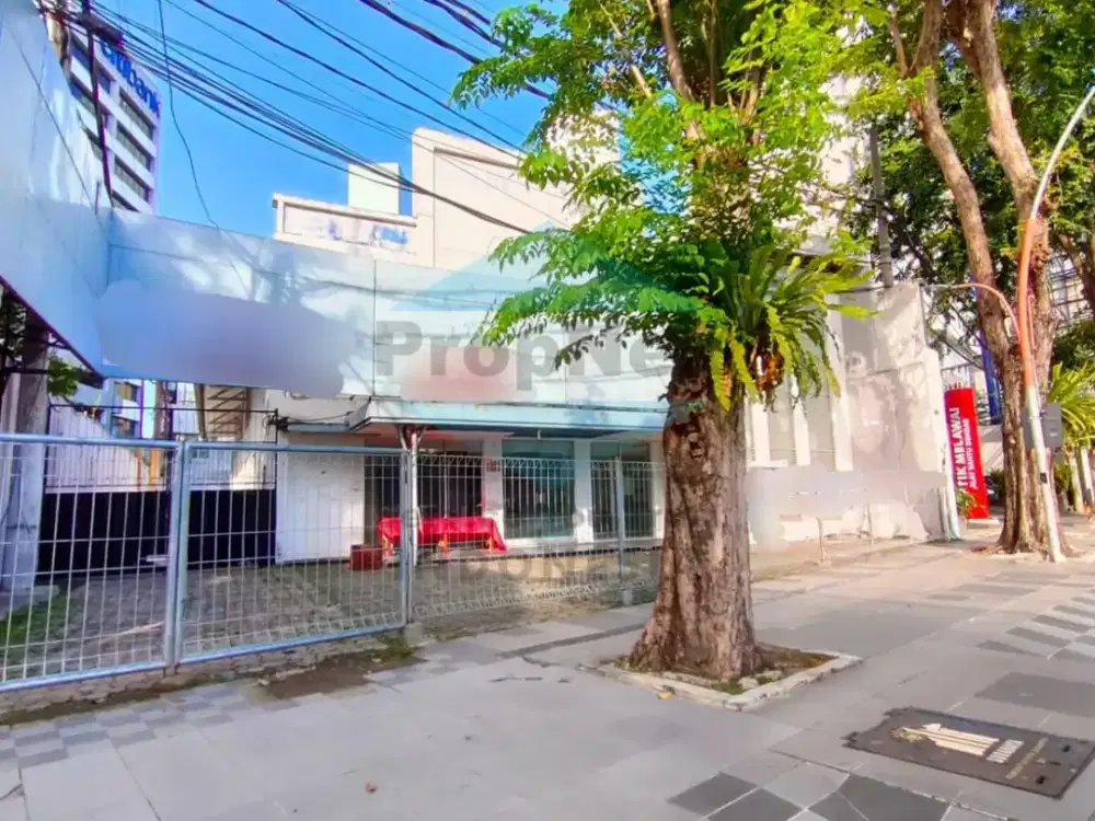 Bangunan dan Ruko 3 Lantai Bagus HGB di Jalan Basuki Rachmat