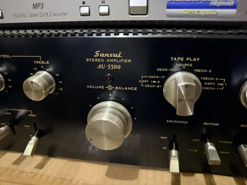 Ampli sansui tipe AU-5500