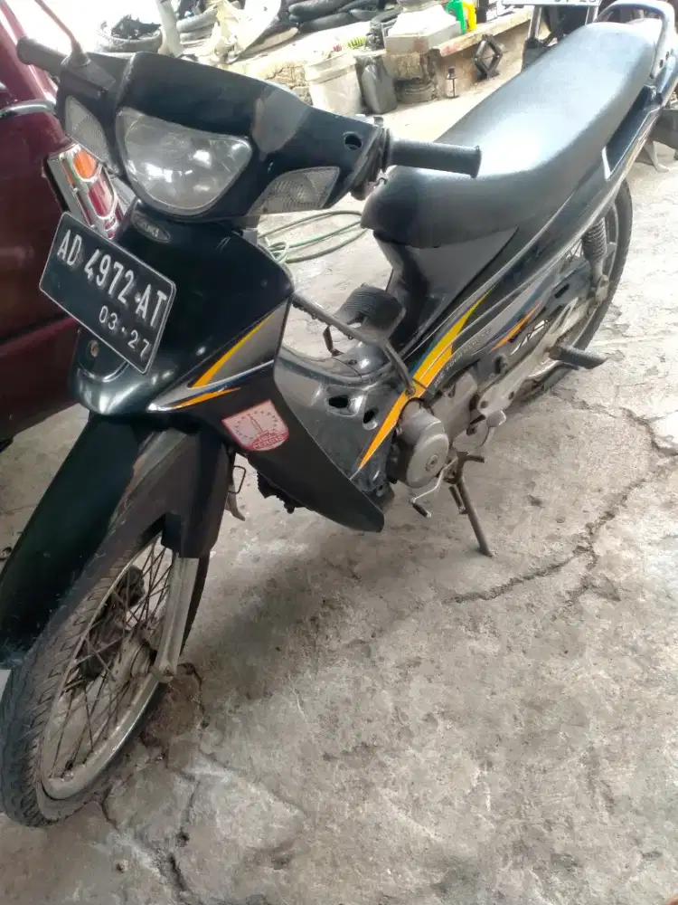 Shogun 110  mesin bagus 2003 standart komplit