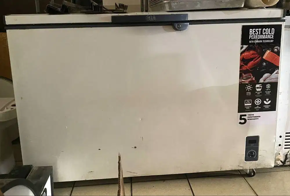 JUAL FREEZER GEA 386L SECOND BEKAS PAKAI