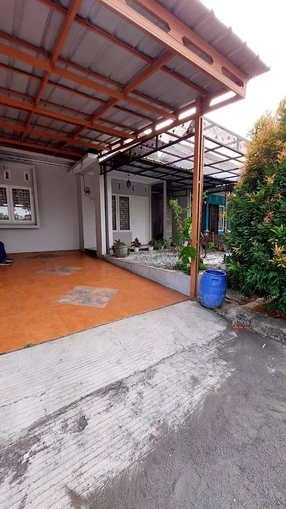 Rumah Cantik Fully Furnished – Sewa Tahunan, Lokasi Strategis