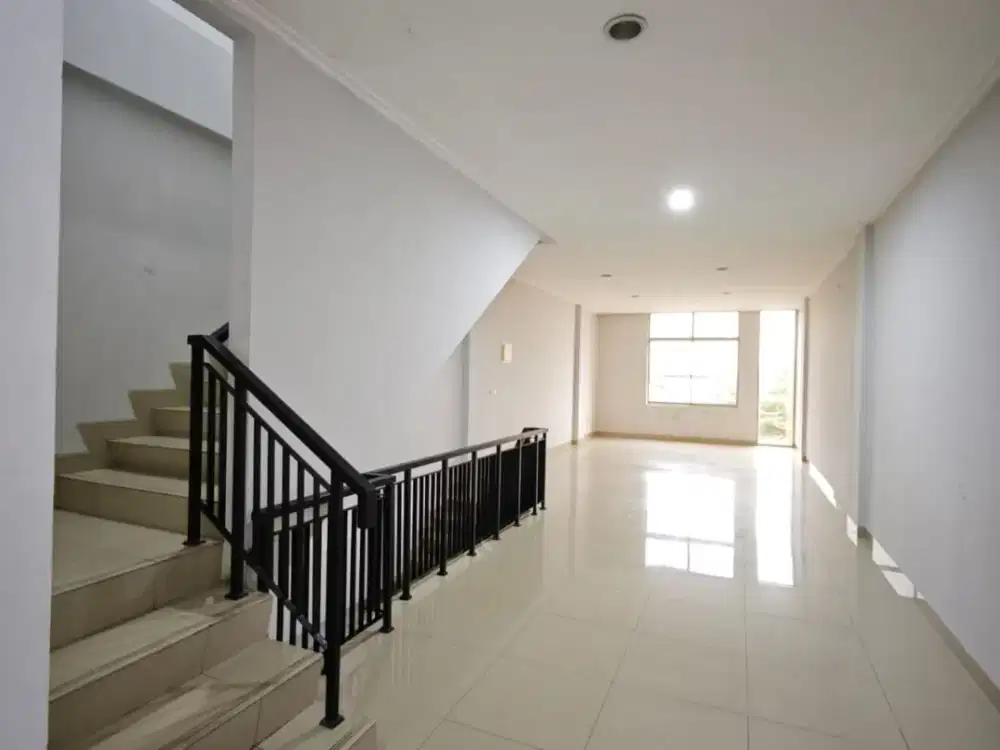 Disewakan Rukan 4 Lantai Di Green Village Cipondoh Tangerang