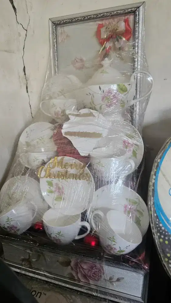 BINGKISAN PARCEL SET CANGKIR TEKO